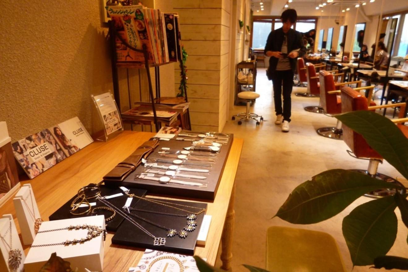 CLUSEの商品が展示されている様子2