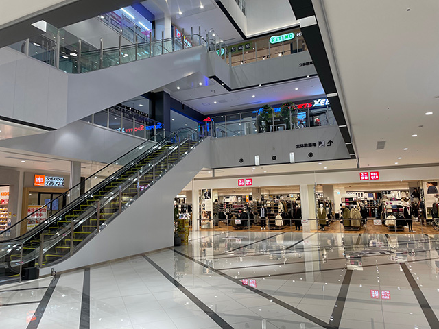 【イオンモール川口】1F イーストコート