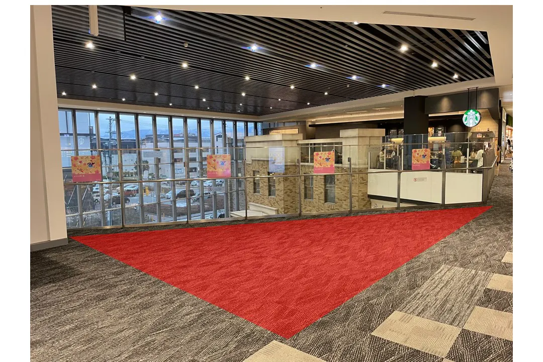 【イオンモール松本】晴庭2F インフォメーション横きらめきコート側三角地帯