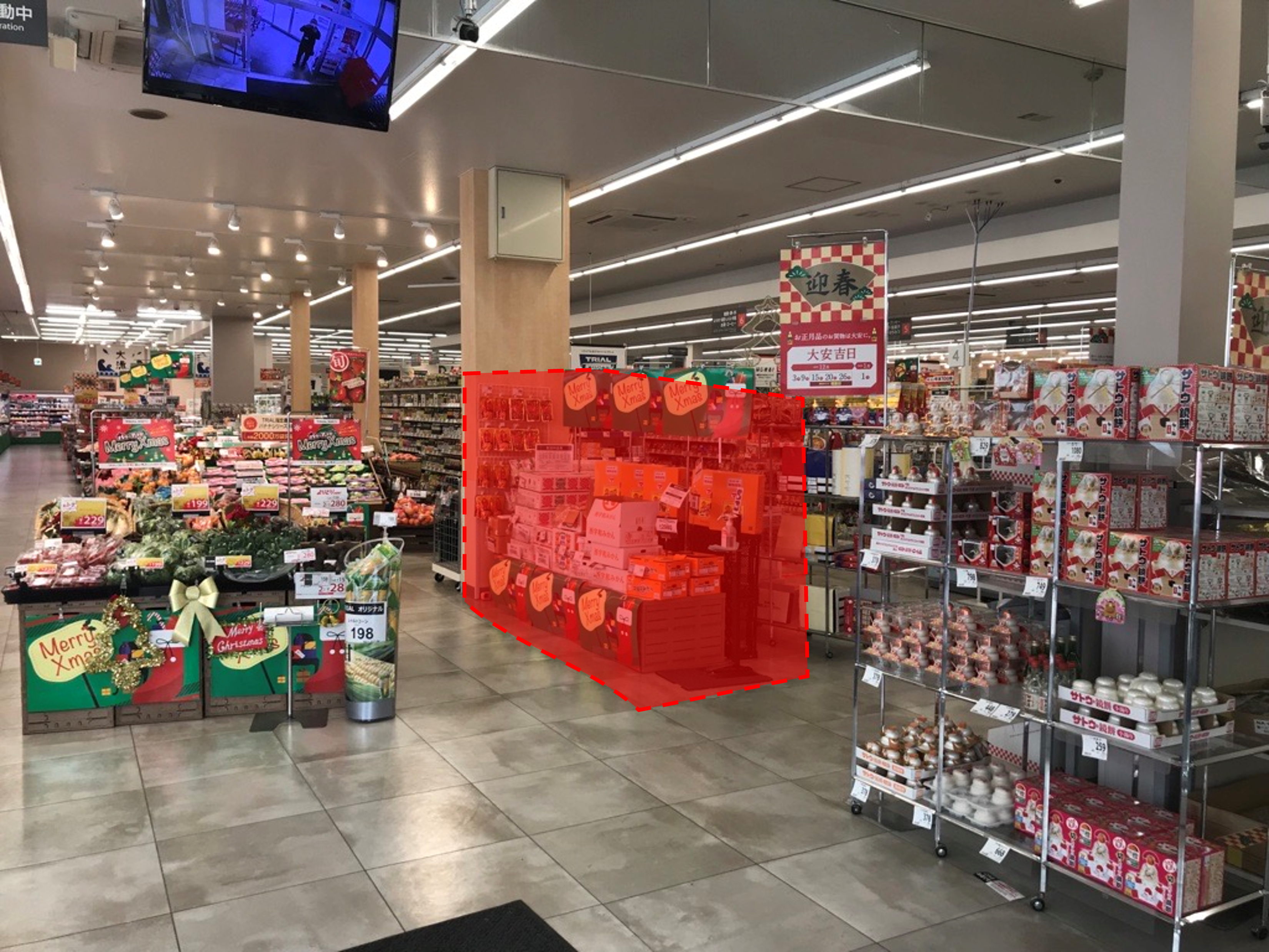 【西友　真田店】店内入口付近　プロモーション用途や物販、食物販のポップアップストアに最適なスーパー店内催事イベントスペース
