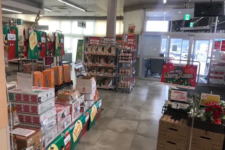 【西友 真田店】店内入口付近 プロモーション用途や物販、食物販のポップアップストアに最適なスーパー店内催事イベントスペースの画像3