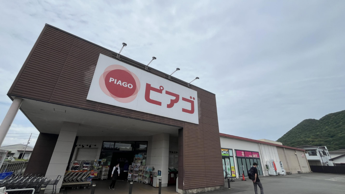 【ピアゴ香貫店】販促プロモーションや食物販に最適な出入口風除室のイベントスペース