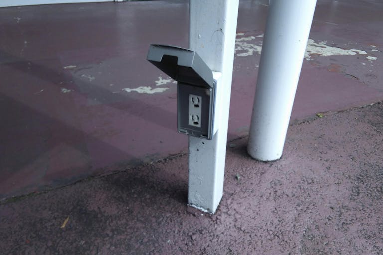 【ミスターマックス 山鹿店】美容ピュア前広場 キッチンカーや食品販売に最適な総合ディスカウントストアの催事イベントスペースの画像5