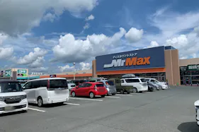 【ミスターマックス 山鹿店】美容ピュア前広場 キッチンカーや食品販売に最適な総合ディスカウントストアの催事イベントスペース