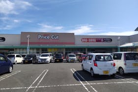 【プライスカット大和小泉】プロモーションに利用可能なバッティングセンター側の風除室スペース