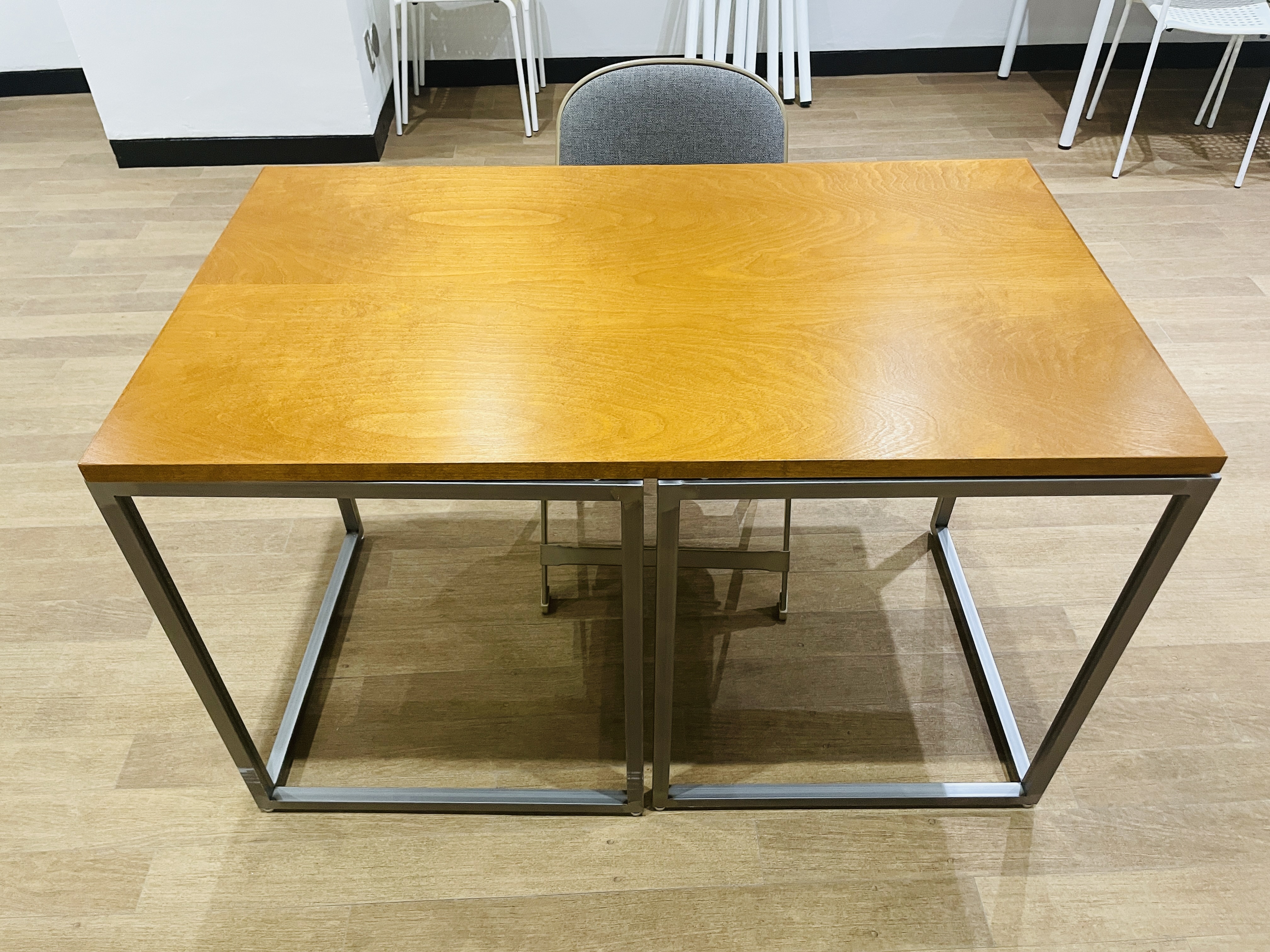 組み立て式テーブル（茶）×4