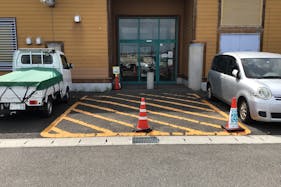 【ダイナム三重芸濃店】キッチンカーや各種プロモーションイベントに最適なアミューズメント施設のイベントスペース