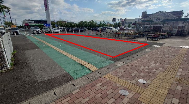 【イオン古川】正面入口前 キッチンカー出店に最適なスーパー店外催事イベントスペース