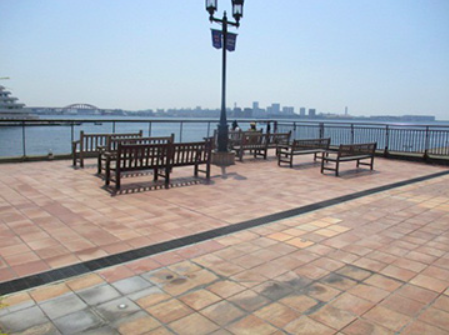 【神戸ハーバーランドｕｍｉｅ（ウミエ）】イベント会場「モザイク２階　光の広場」