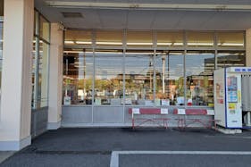 【マミーマート東大宮】プロモーションに利用可能な1階証明写真機横スペース