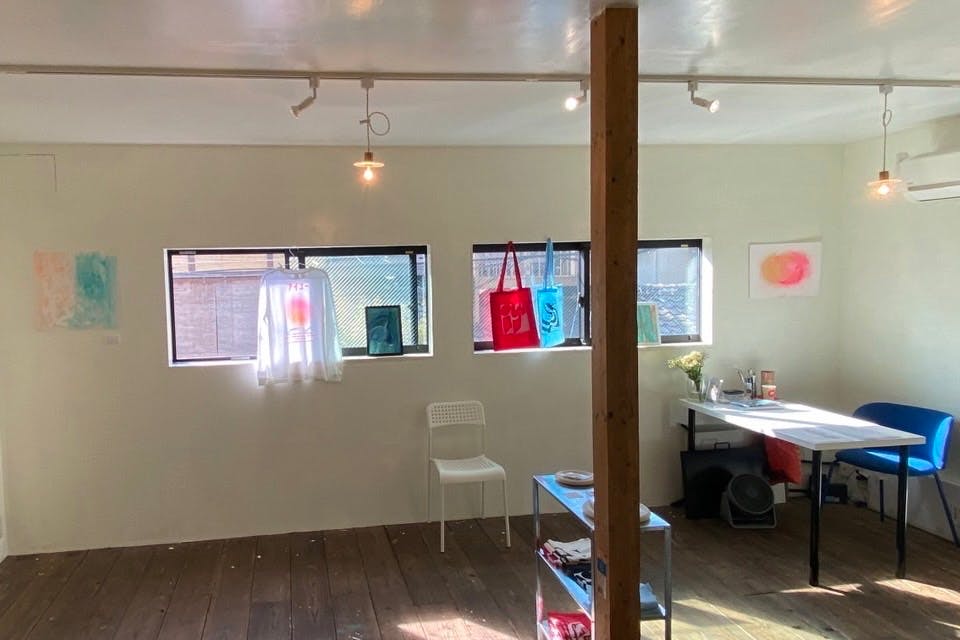 【天神橋筋六丁目駅5分】展示会やポップアップストアに最適な白を基調とした木の温もりが感じられるレンタルスペース