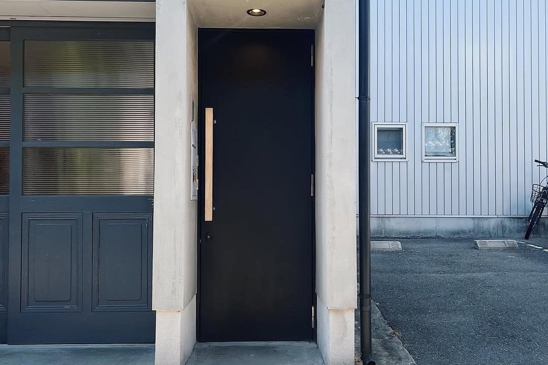 【天神橋筋六丁目駅5分】展示会やポップアップストアに最適な白を基調とした木の温もりが感じられるレンタルスペース