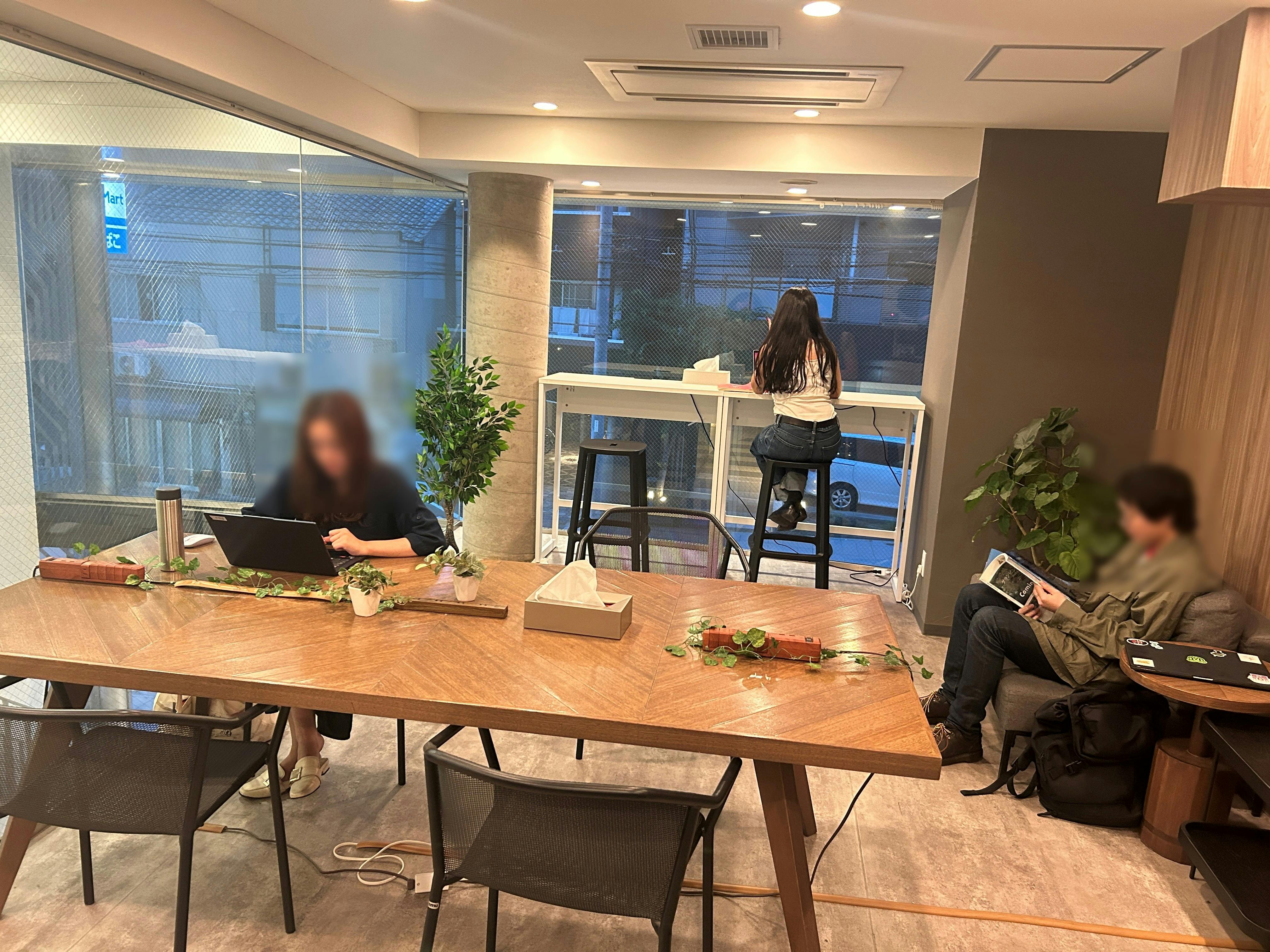 【堺筋本町9分】仕事や勉強の利用に最適なコワーキングスペース