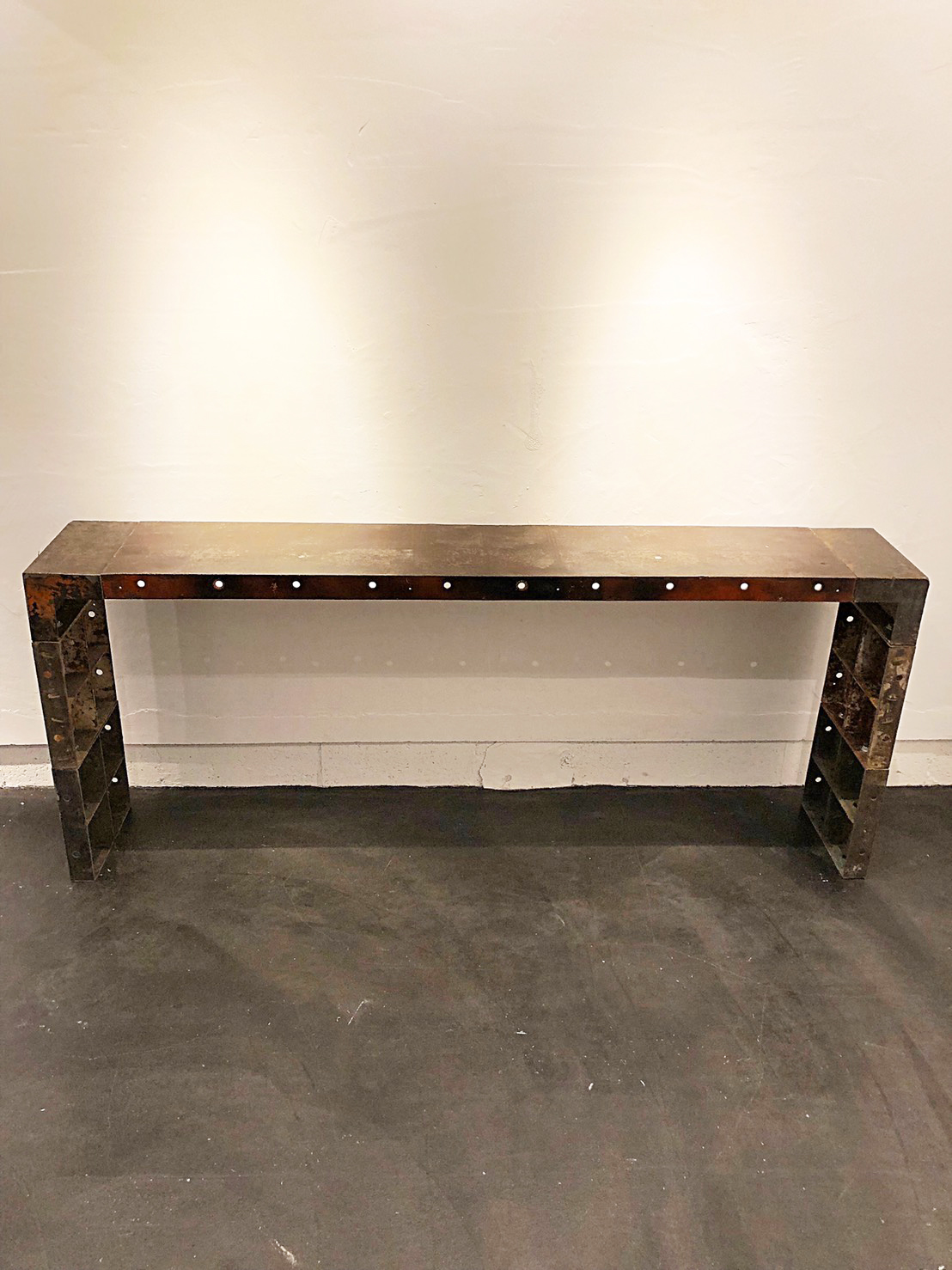 ディスプレイテーブル大(W1800×D300×H750)×2