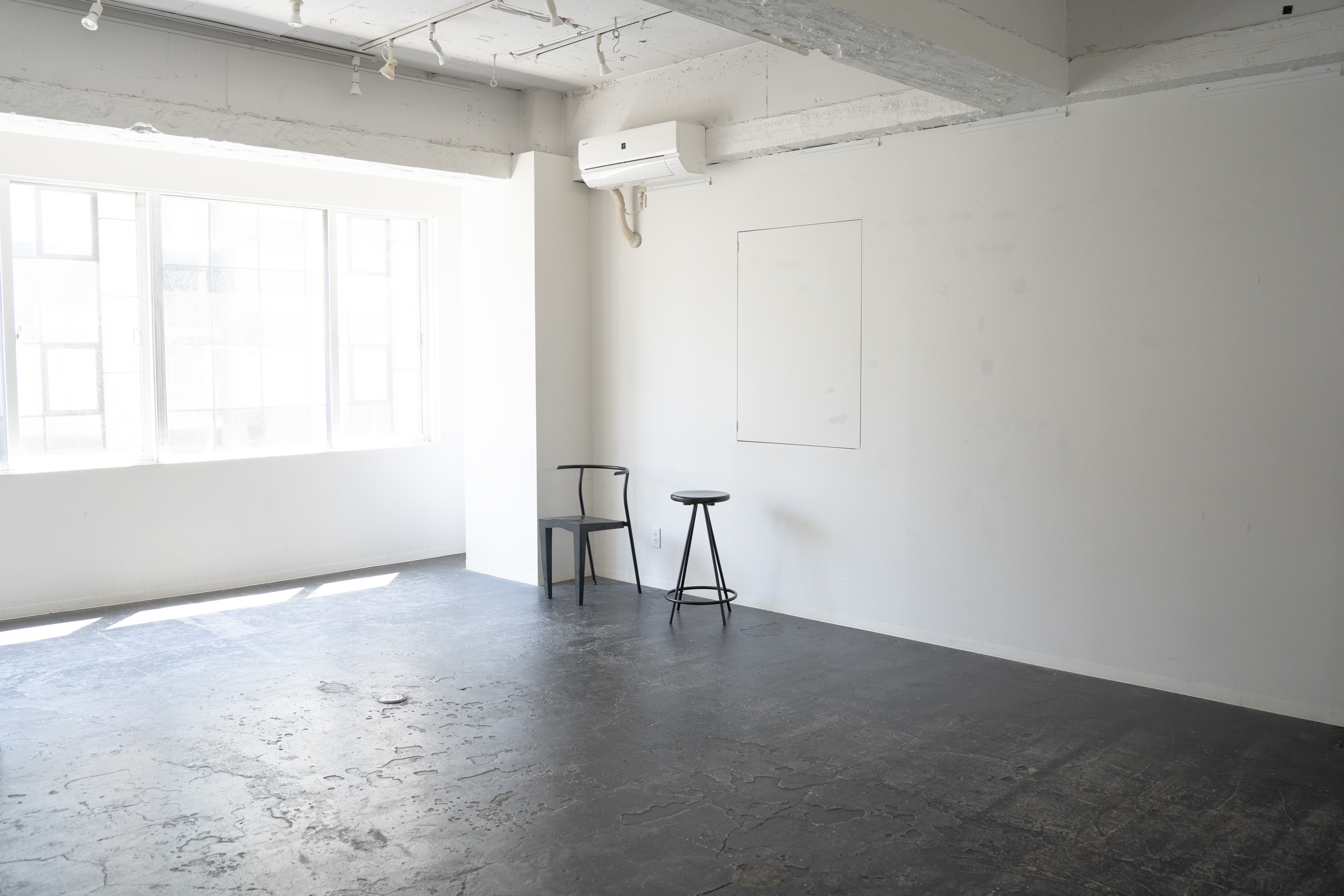 【渋谷駅6分／3F】展示会やアパレルのPOPUPなどに最適な明るい白い内装の稼働壁が便利なスペースの画像15