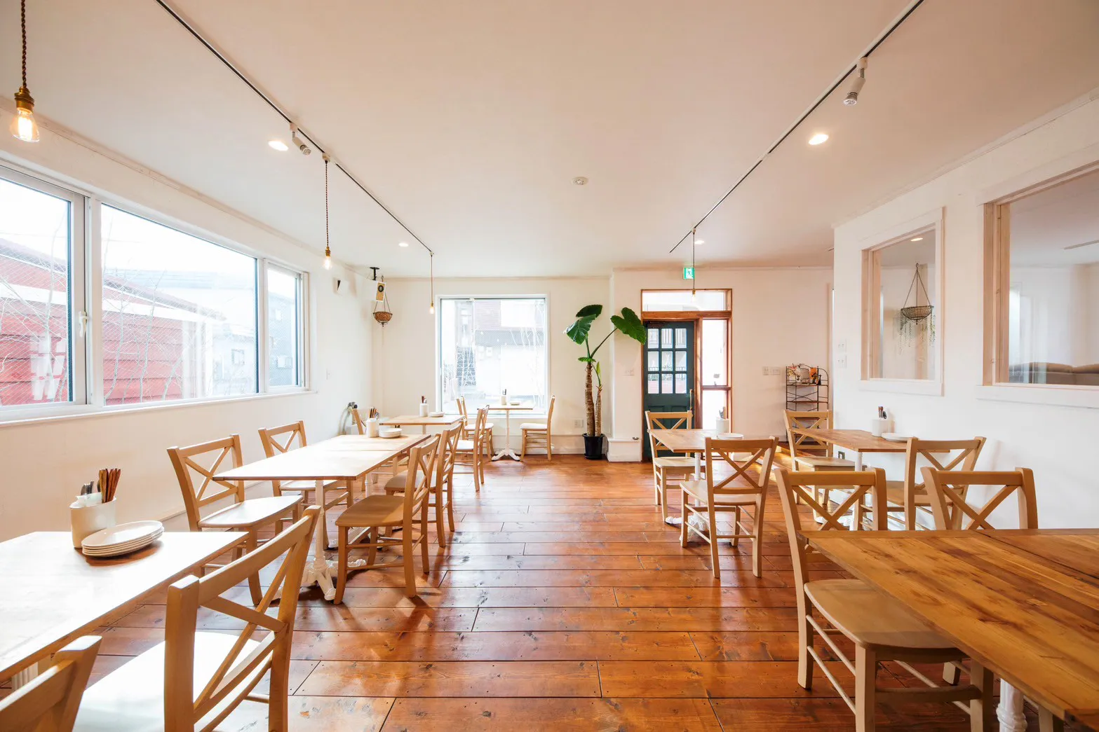 【南郷通7丁目駅3分】温かみのある路面1Fのレンタルスタジオ・イベントスペース｜moncozy studio