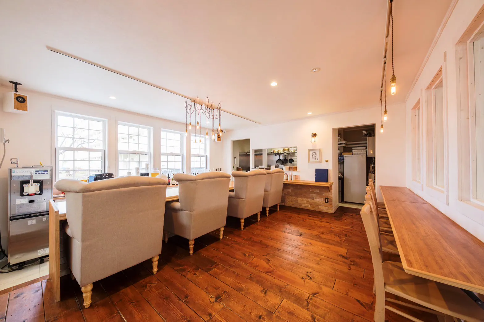 【南郷通7丁目駅3分】温かみのある路面1Fのレンタルスタジオ・イベントスペース｜moncozy studio