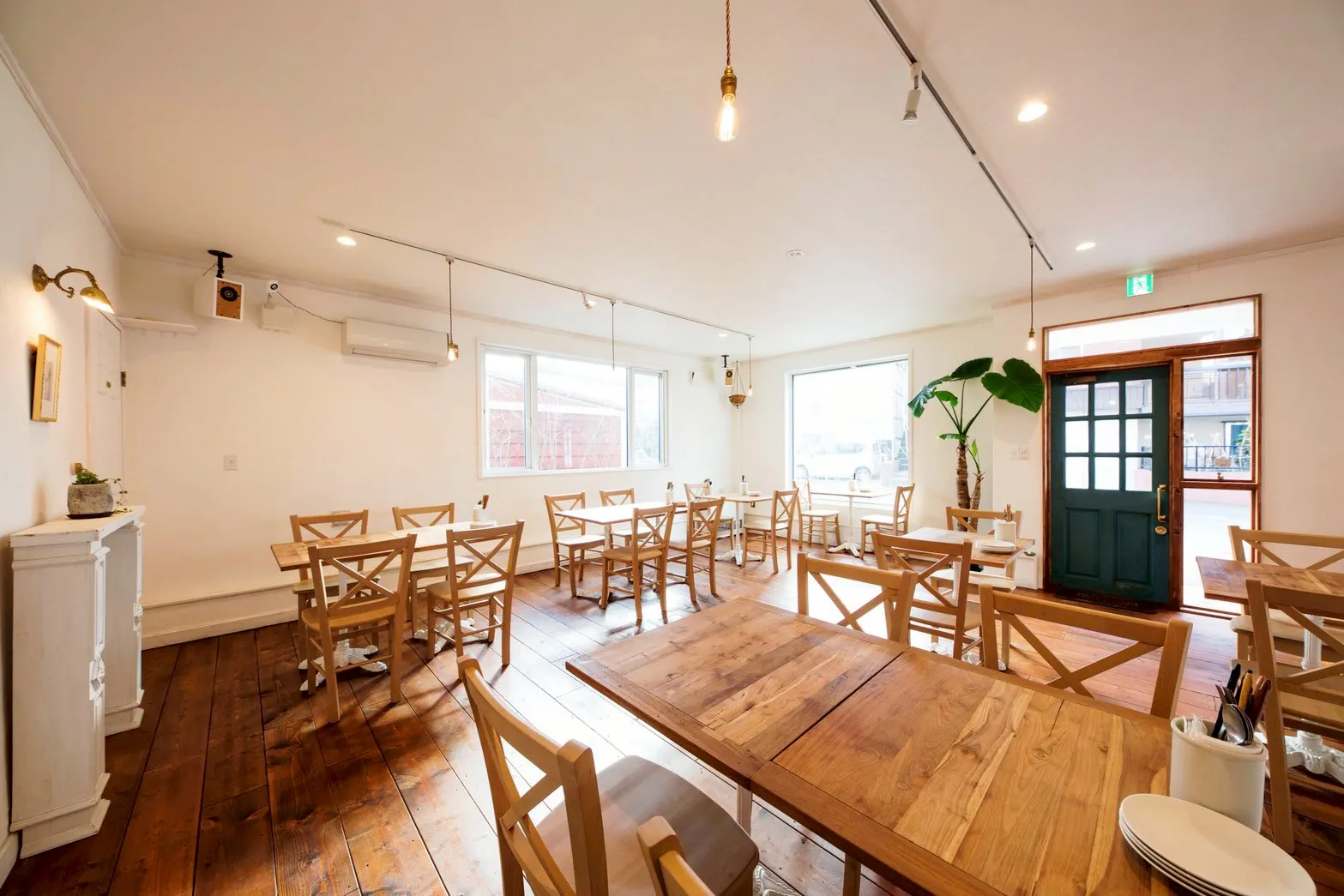 【南郷通7丁目駅3分】温かみのある路面1Fのレンタルスタジオ・イベントスペース｜moncozy studio