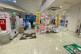 【イオン米沢(1階12㎡)】ポップアップストアやセールスプロモーションに適した正面エントランス目の前のイベントスペース