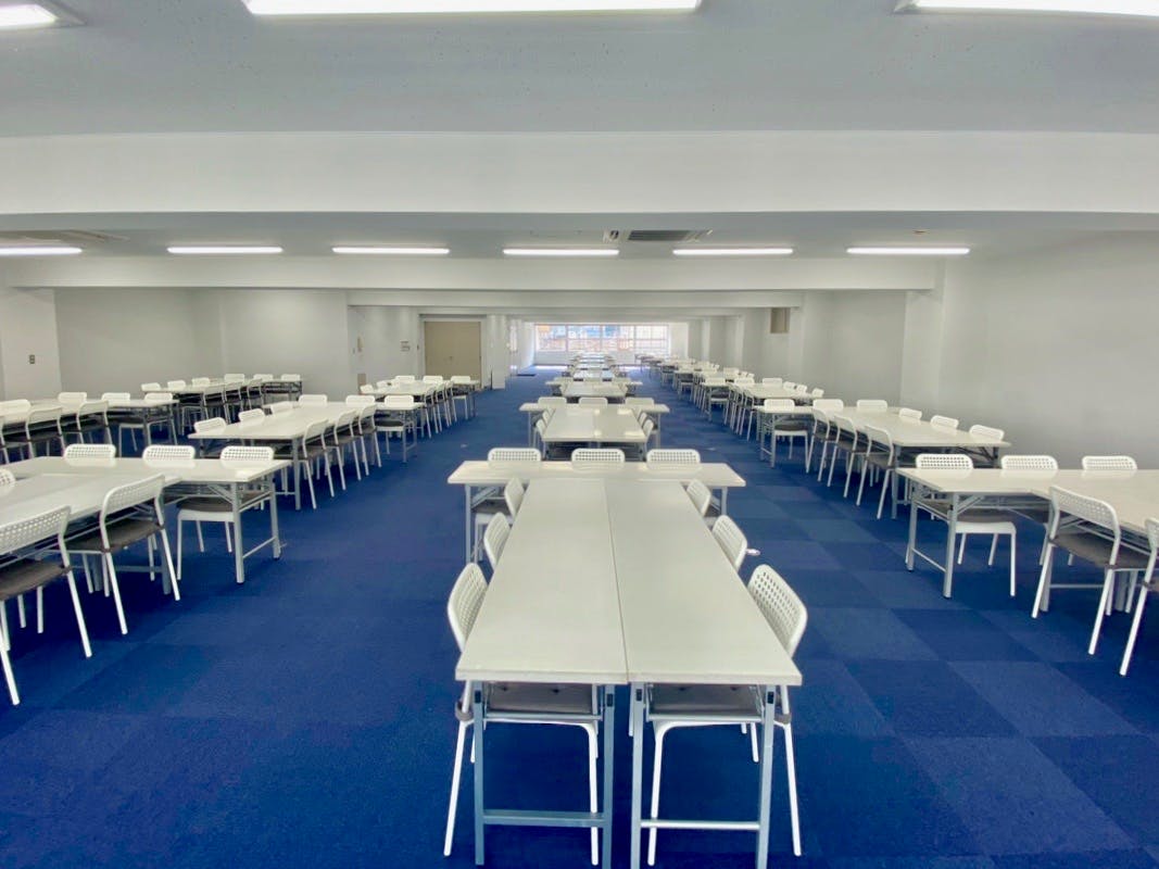 【神田駅5分】招待制の製品PR会や受注販売会に適した300名程度収容可能なレンタルスペース