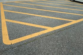 【ダイナム栃木さくら店ゆったり館】キッチンカー出店やプロモーションイベントに最適なアミューズメント施設の駐車場スペース