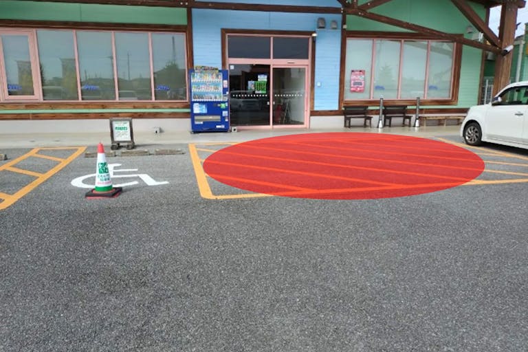 【ダイナム栃木さくら店ゆったり館】キッチンカー出店やプロモーションイベントに最適なアミューズメント施設の駐車場スペースの画像1