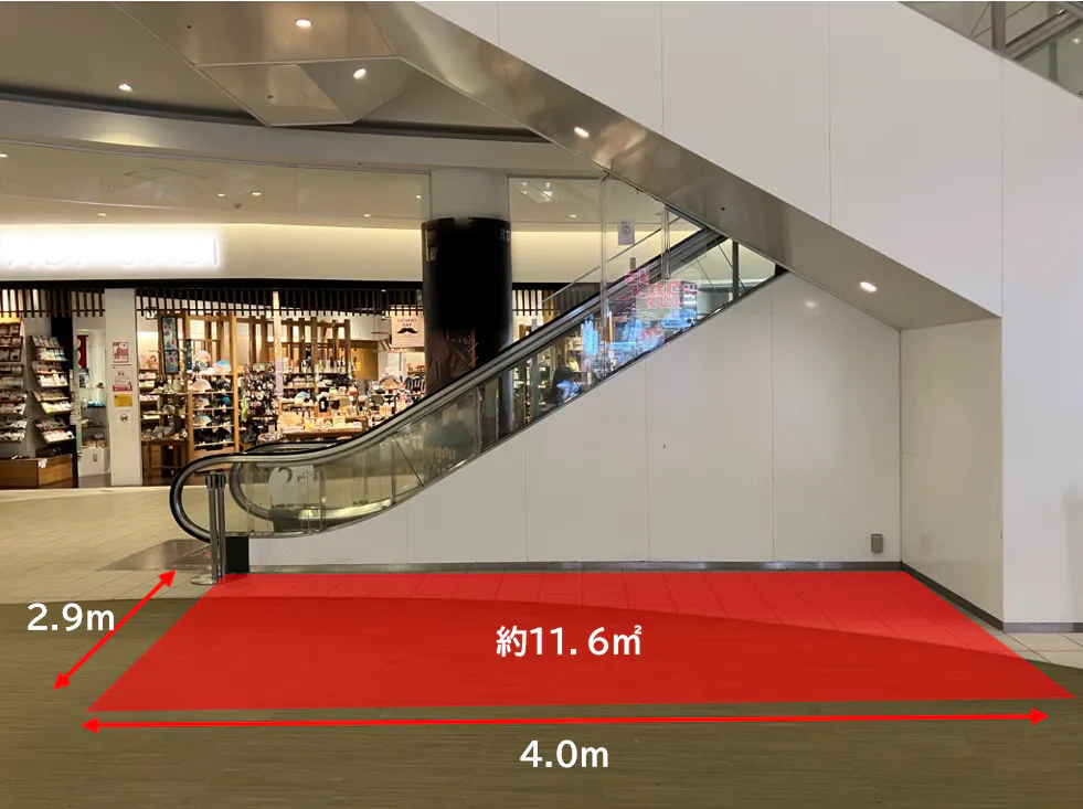 【ダイバーシティ東京 プラザ】2階 東アトリウム ESC下