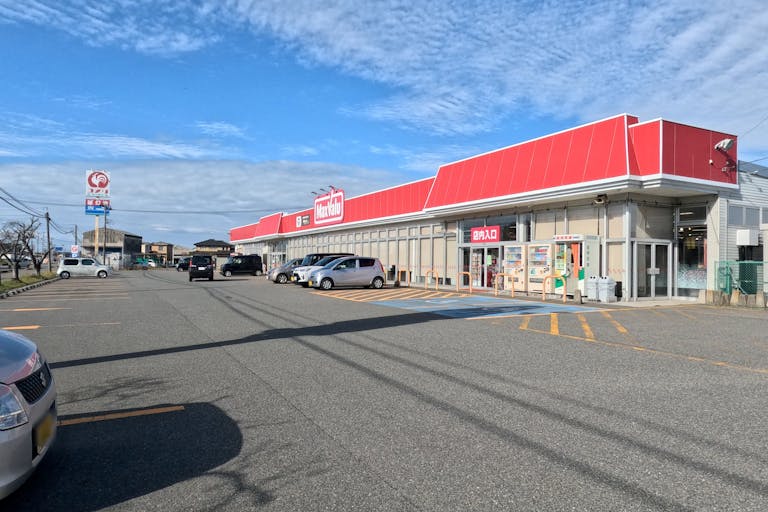 【マックスバリュ平田店】各種プロモーションイベントに最適な店舗出入口横にあるイベントスペースの画像1