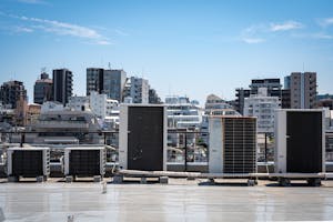 【神楽坂駅4分】撮影やアパレル展示会に最適な自然光採光のレンタルスタジオ(メインスタジオ+屋上)