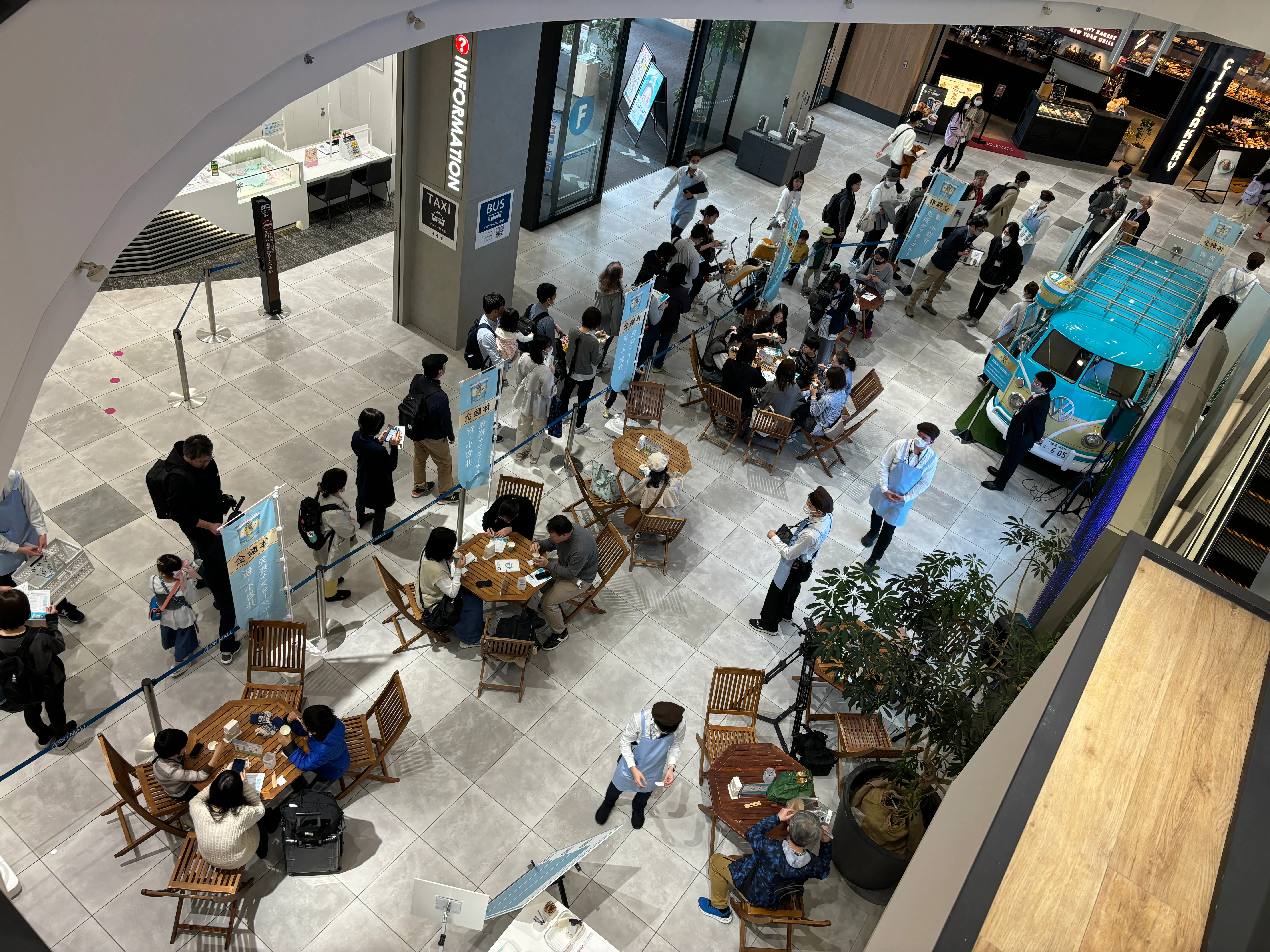 【イオンモール Nagoya Noritake Garden】1F センターコート