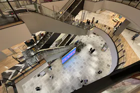 【イオンモール Nagoya Noritake Garden】1F センターコート