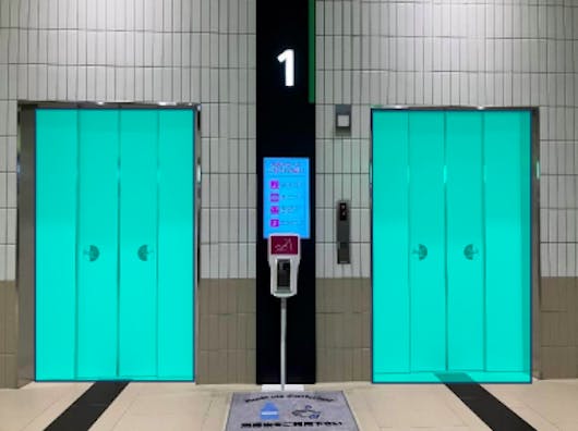 【イオンモール白山】モール内広告 エレベーター