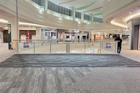 【イオンモール橿原】中央ブリッジサウス(ABC-MART前)