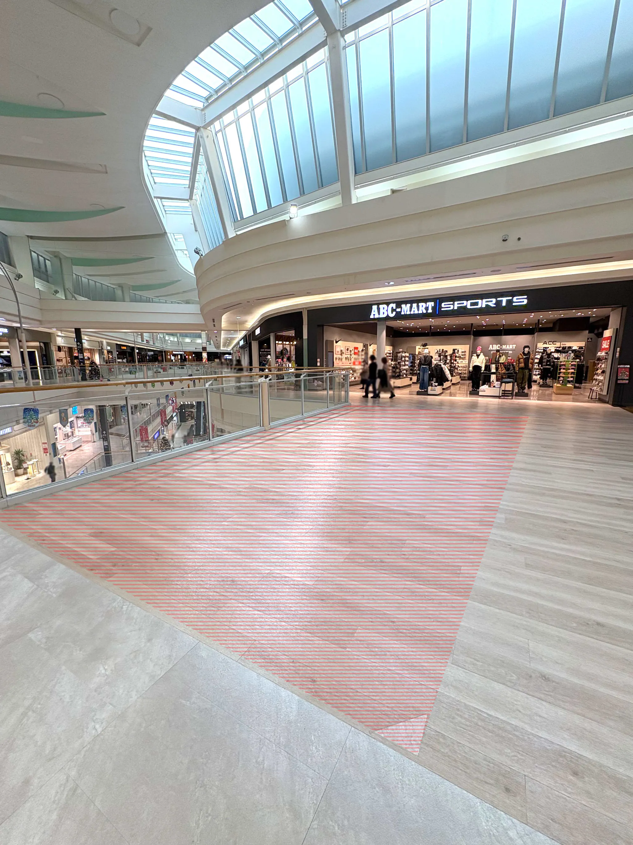 【イオンモール橿原】中央ブリッジサウス(ABC-MART前)