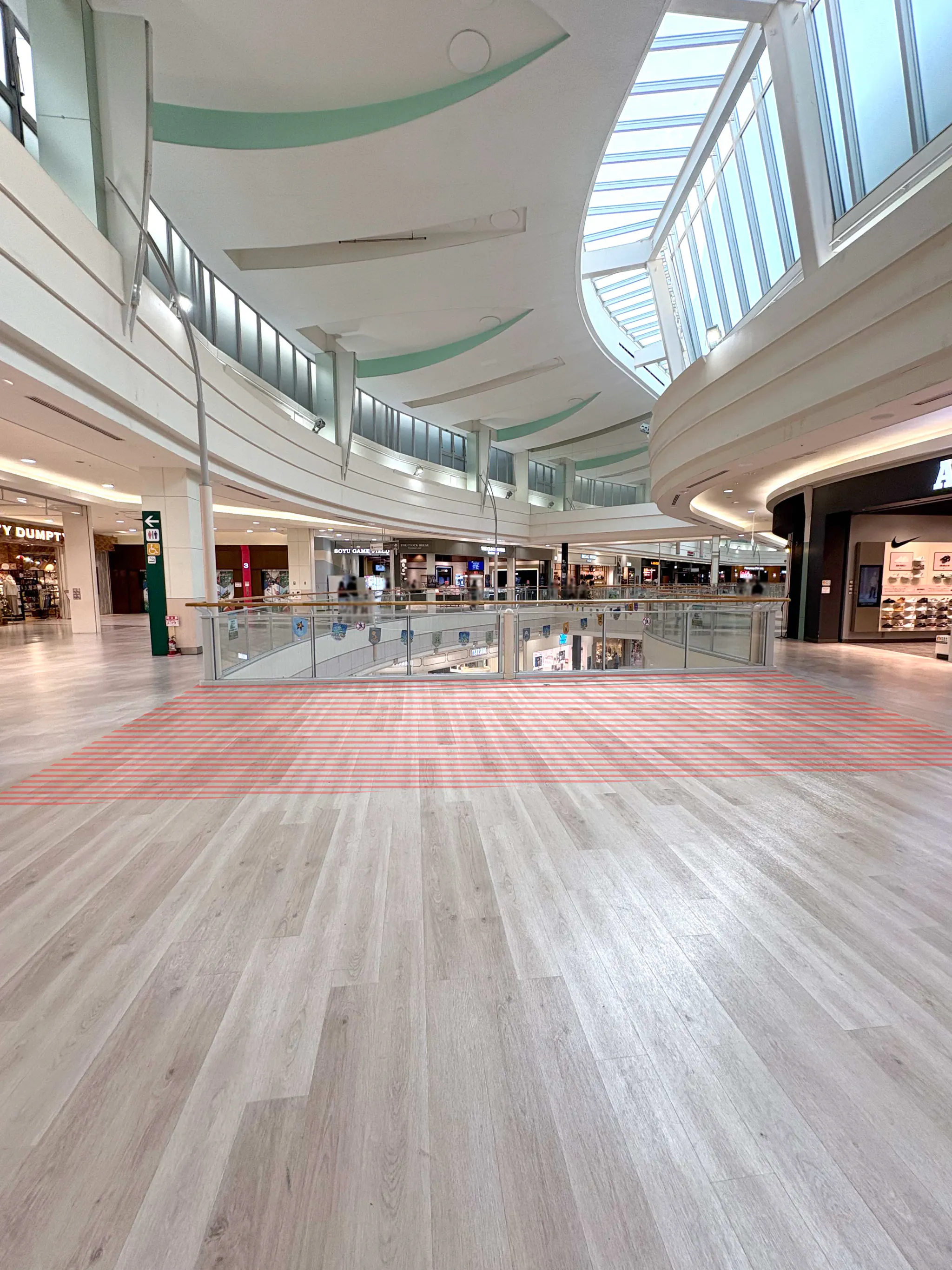 【イオンモール橿原】中央ブリッジサウス（ABC-MART前）の画像