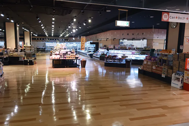 【レガネット太宰府】正面レジ横 販促プロモーションや物販に最適なスーパー店内催事イベントスペースの画像2