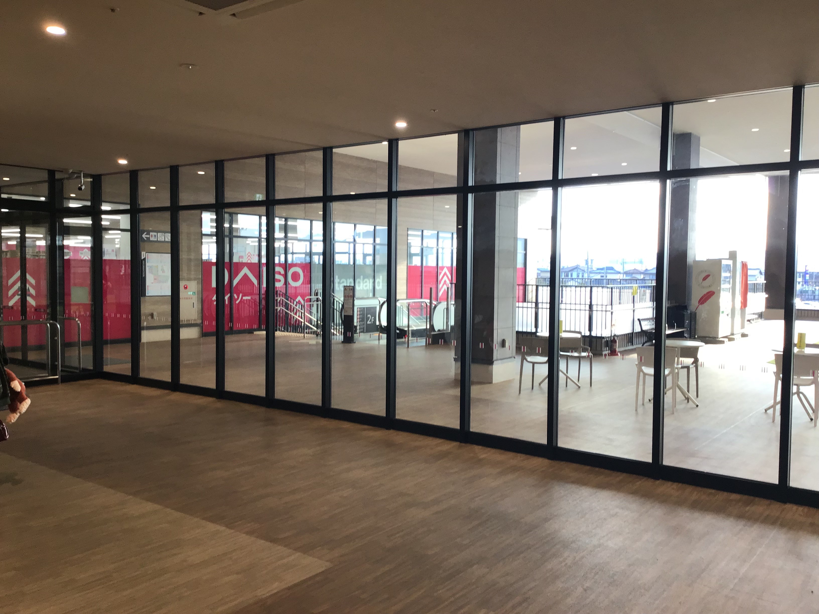 【イオンタウン松阪船江】販促プロモーションや物販に最適！人通りの多いB棟2階ラウンジスペース