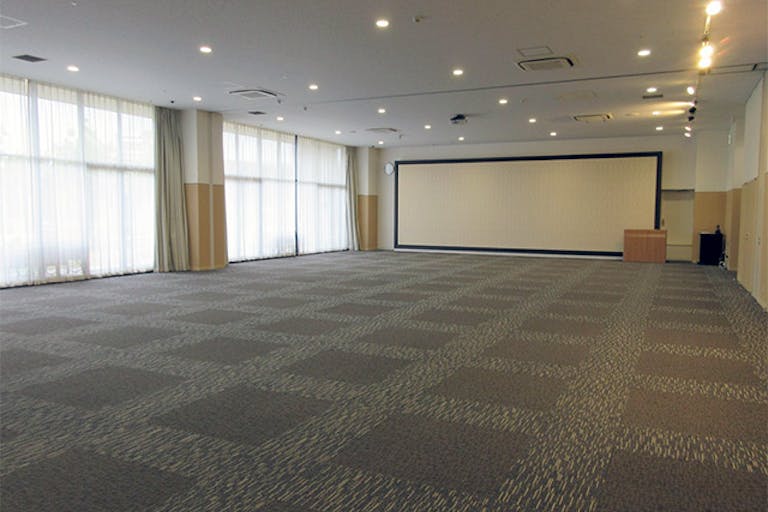 【イオンモール多摩平の森】3F イオンホールの画像1