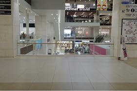 【イオンモール沖縄ライカム】2F アクアEV横(A)