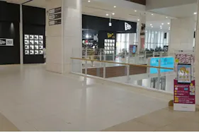 【イオンモール沖縄ライカム】2F アクアEV横(A)