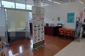 【スーパーバリュー 春日部大場店】店内フリースペース 各種プロモーション、会員獲得イベントに最適なスーパーマーケットの屋内催事イベントスペース