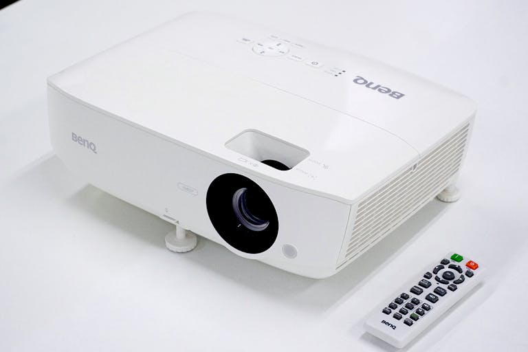 プロジェクター