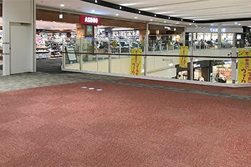 【イオンモール天童】2Fセンターコートの画像