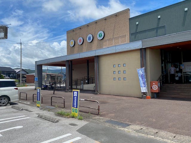 【バリューノア】物販イベントや販促プロモーションイベントに適したスーパーの北側入り口近くの屋外スペースの画像