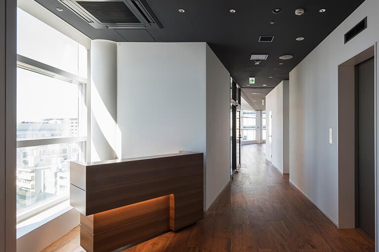 【渋谷駅7分】3面ガラス張り、自然光豊かな10Fイベントスペース