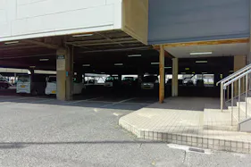 【スーパーセンタートライアル西港店】キッチンカー(調理営業)出店限定/屋外スペース