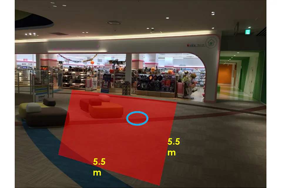 【ららぽーと名古屋みなとアクルス】3階 南西エスカレーター前