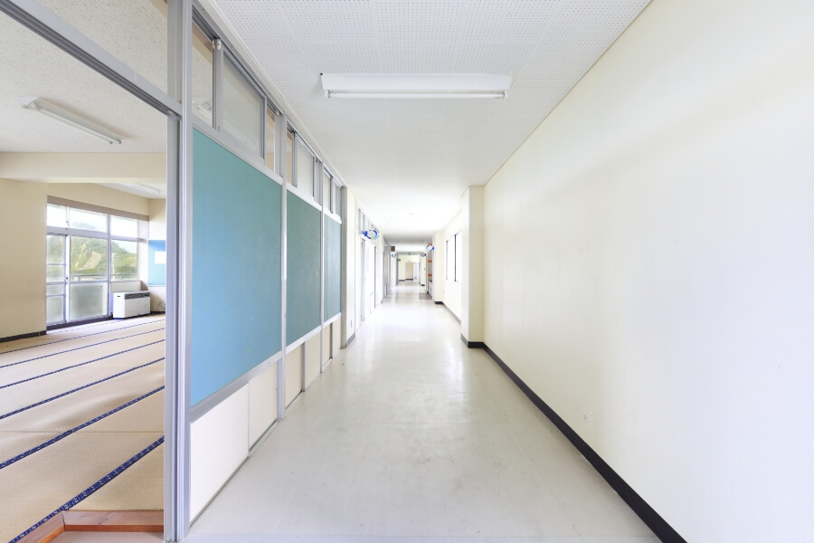 【千葉県南房総市】学校を舞台としたロケーション撮影会に最適な自然に囲まれた景観の良い撮影施設の画像6