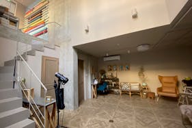 【自由が丘駅12分】撮影や展示会に適した家具や利用可能なキッチン付きマンションスタジオ