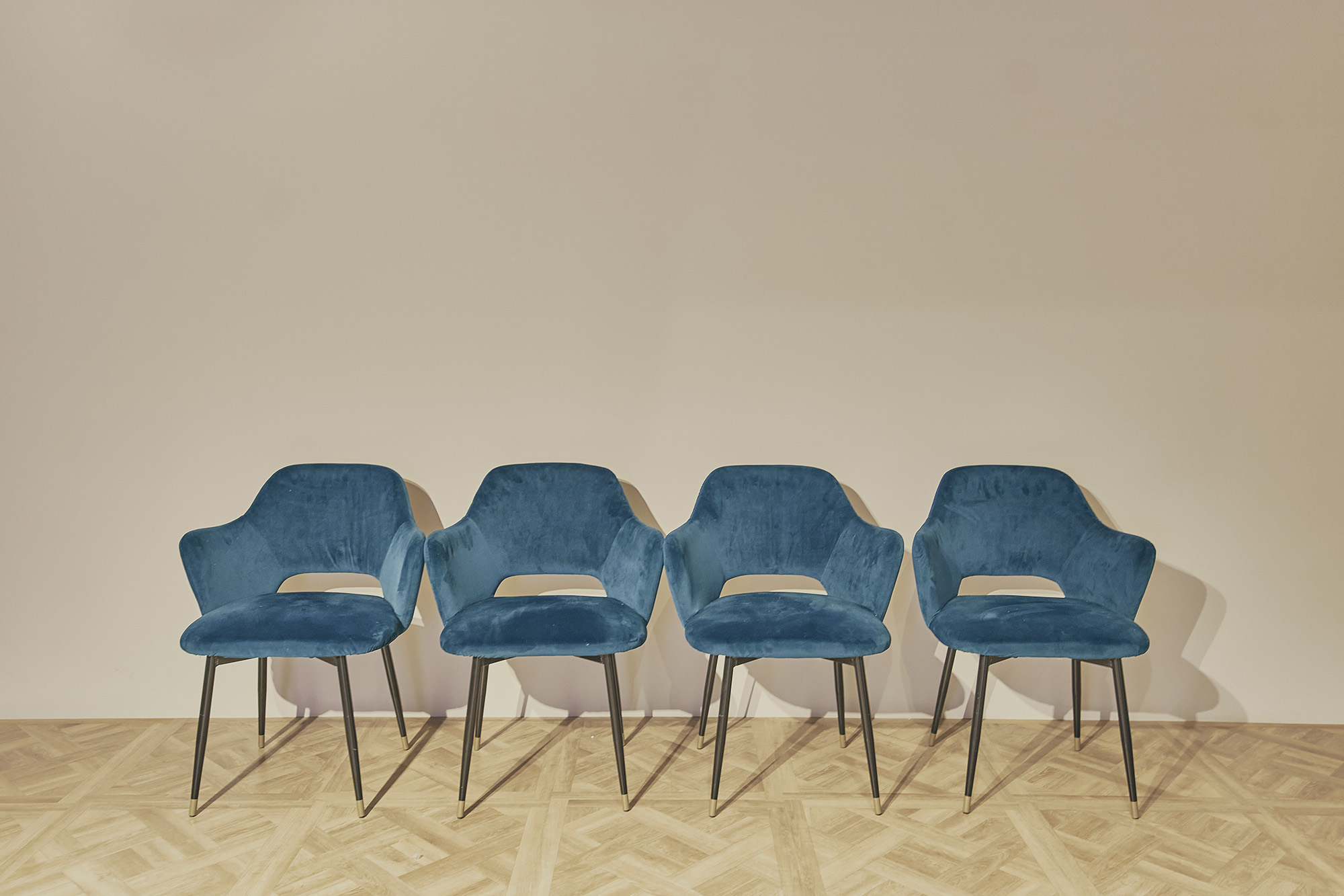 【自由が丘駅12分】撮影や展示会に適した家具や利用可能なキッチン付きマンションスタジオ